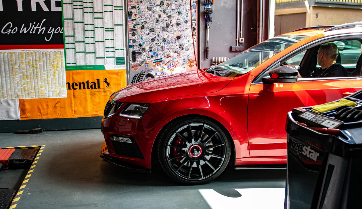 Galerie Werkstatt Auto 9